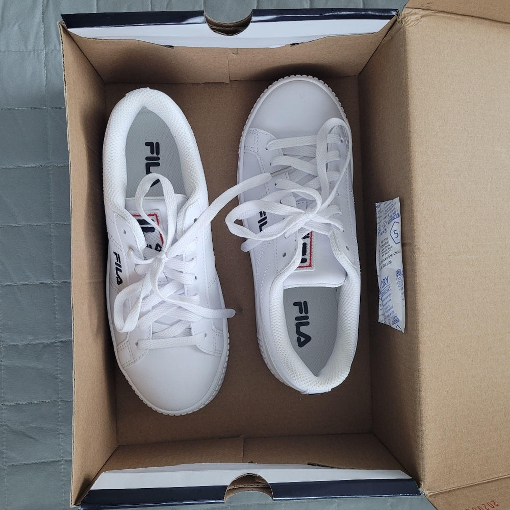 Fila Sneakers Size 6 (women)